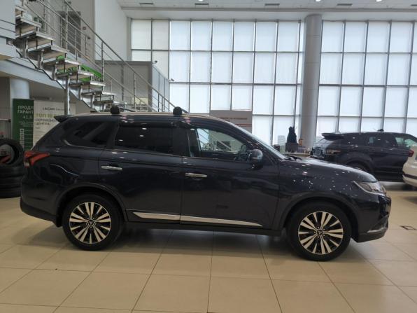 Mitsubishi Outlander III Рестайлинг 3 с пробегом 2019 года, цена 2 590 000 рублей, 72170 км, внедорожник, Автокод Объявления