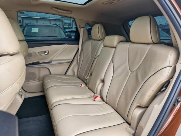 Toyota Venza I Рестайлинг с пробегом 2013 года, цена 1 683 000 рублей, 304871 км, внедорожник, Автокод Объявления