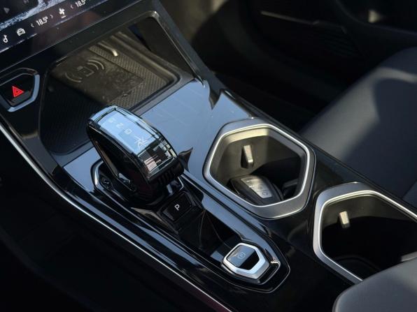 Geely Atlas II с пробегом 2023 года, цена 2 700 000 рублей, 53000 км, внедорожник, Автокод Объявления