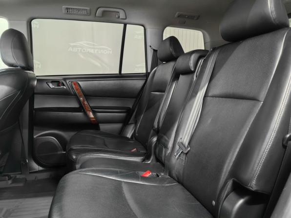 Toyota Highlander II (XU40) Рестайлинг с пробегом 2010 года, цена 2 050 000 рублей, 128633 км, внедорожник, Автокод Объявления