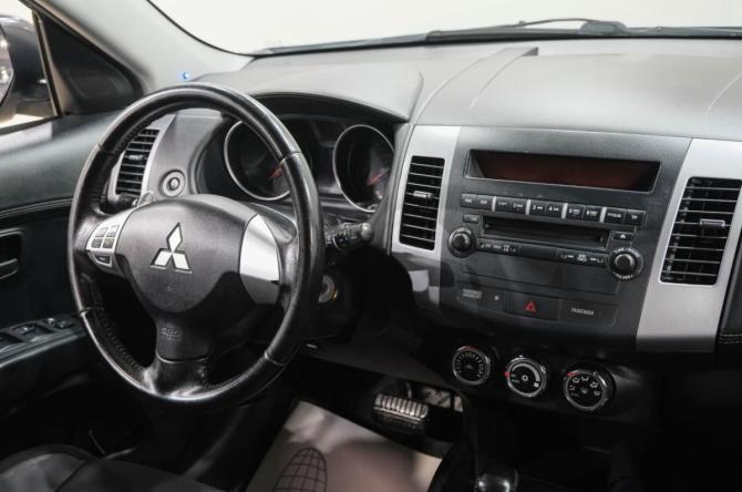 Mitsubishi Outlander II Рестайлинг с пробегом 2012 года, цена 1 229 000 рублей, 193000 км, внедорожник, Автокод Объявления