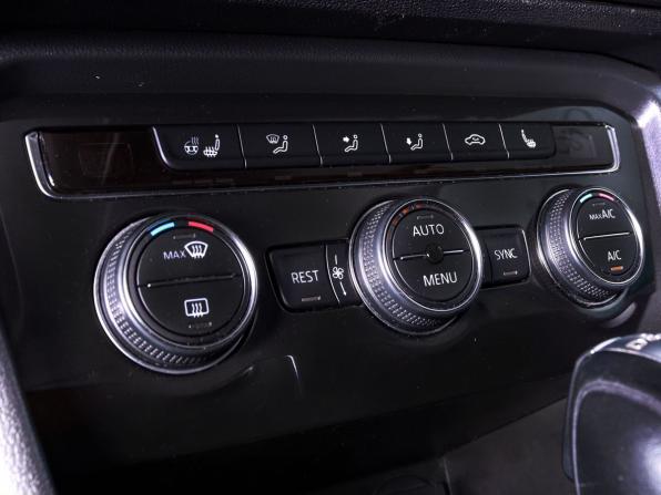 Volkswagen Tiguan II с пробегом 2018 года, цена 2 099 000 рублей, 89200 км, внедорожник, Автокод Объявления