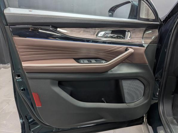 Exeed VX I с пробегом 2022 года, цена 2 550 000 рублей, 59046 км, внедорожник, Автокод Объявления