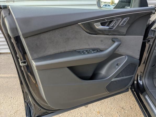 Audi Q8 I (4M) с пробегом 2018 года, цена 4 990 000 рублей, 132010 км, внедорожник, Автокод Объявления