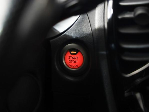 Nissan Juke I Рестайлинг с пробегом 2017 года, цена 1 299 000 рублей, 149266 км, внедорожник, Автокод Объявления