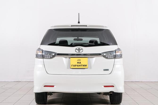 Toyota Wish II Рестайлинг с пробегом 2016 года, цена 1 749 000 рублей, 114300 км, минивэн, Автокод Объявления