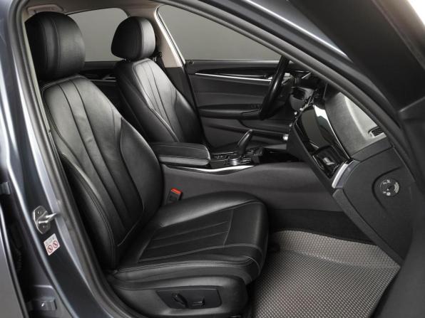 BMW 5 серии VII (G30/G31/G38) с пробегом 2018 года, цена 2 489 000 рублей, 228686 км, седан, Автокод Объявления