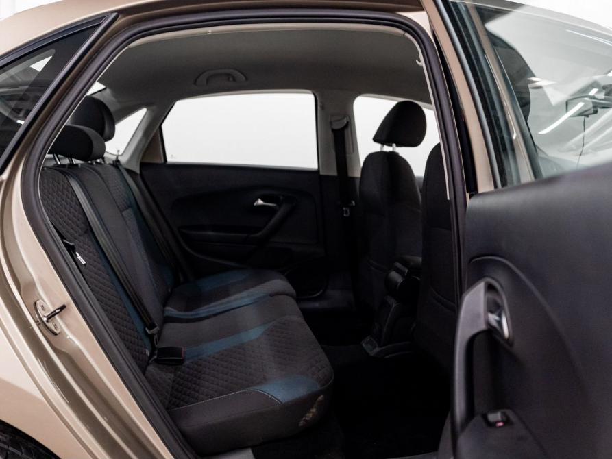 Volkswagen Polo V Рестайлинг Красноярск  - изображение 8