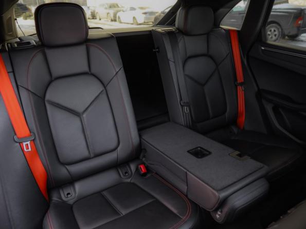 Porsche Macan I Рестайлинг 2 с пробегом 2022 года, цена 6 990 000 рублей, 81202 км, внедорожник, Автокод Объявления