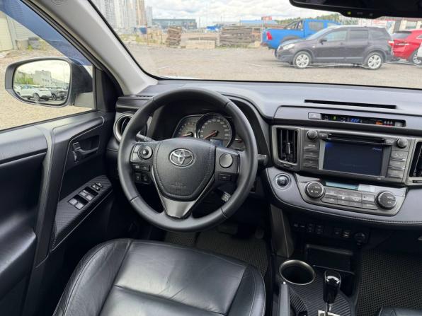 Toyota RAV4 IV (XA40) с пробегом 2013 года, цена 1 695 000 рублей, 243510 км, внедорожник, Автокод Объявления