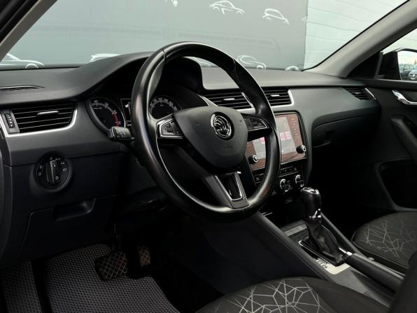 Skoda Octavia III (A7) Рестайлинг с пробегом 2019 года, цена 1 658 900 рублей, 141554 км, лифтбек, Автокод Объявления