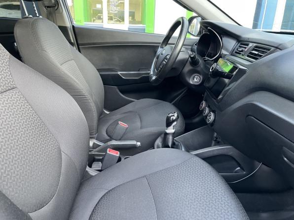 Kia Rio III Рестайлинг с пробегом 2015 года, цена 959 000 рублей, 186044 км, седан, Автокод Объявления