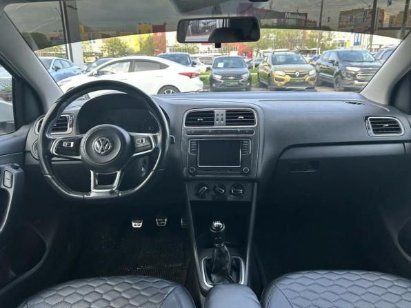 Volkswagen Polo V Рестайлинг с пробегом 2018 года, цена 920 000 рублей, 162117 км, седан, Автокод Объявления