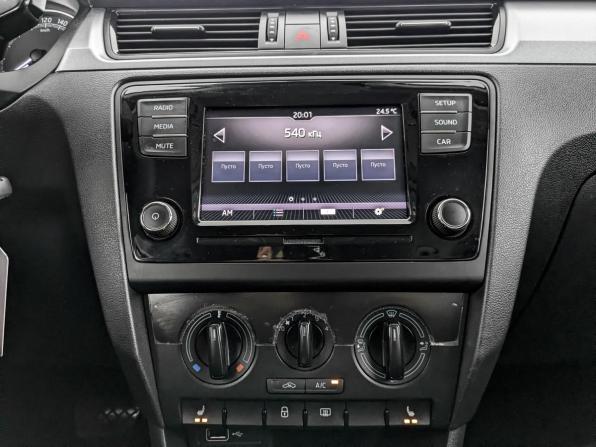 Skoda Rapid I Рестайлинг с пробегом 2018 года, цена 1 479 500 рублей, 51753 км, лифтбек, Автокод Объявления