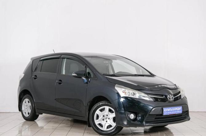 Toyota Verso I Рестайлинг с пробегом 2013 года, цена 1 299 000 рублей, 237091 км, компактвэн, Автокод Объявления