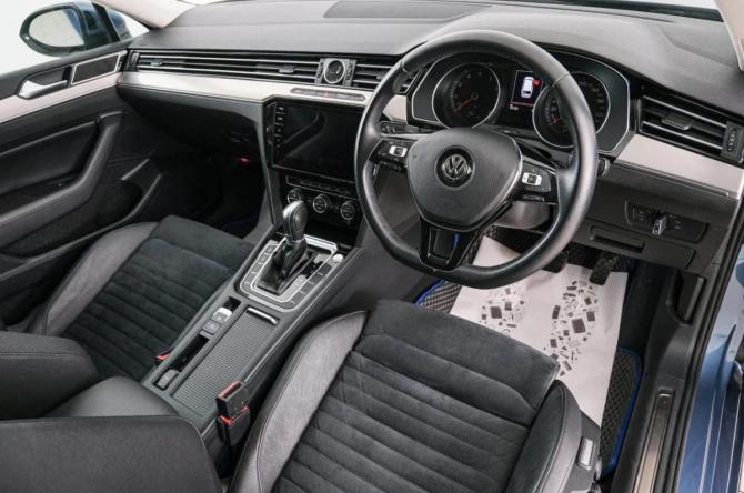 Volkswagen Passat B8 с пробегом 2017 года, цена 2 029 000 рублей, 33132 км, универсал, Автокод Объявления