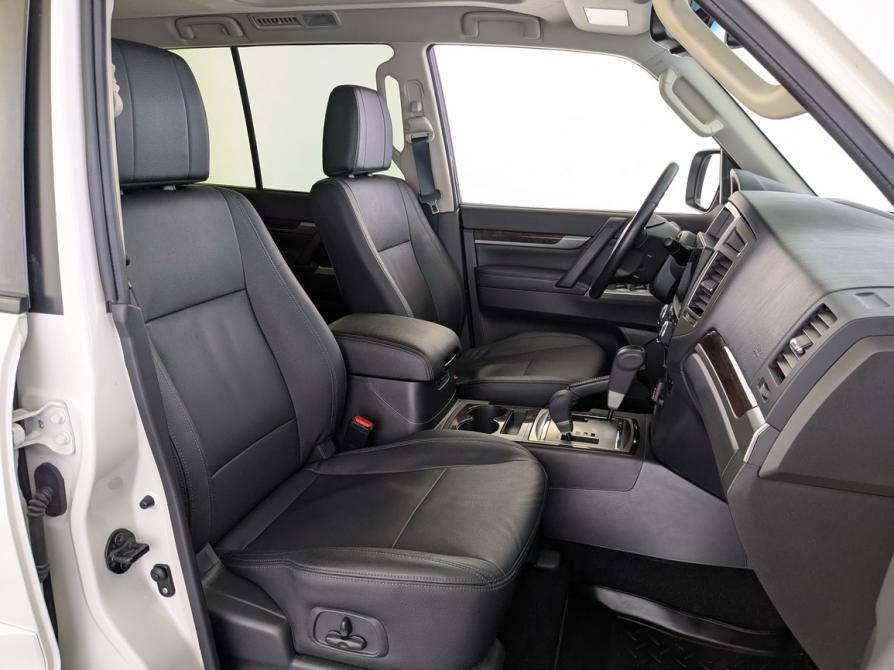 Mitsubishi Pajero IV Рестайлинг 2 Москва  - изображение 19