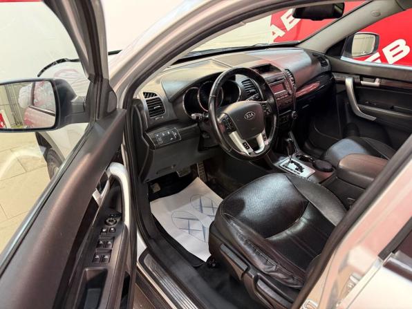 Kia Sorento II с пробегом 2012 года, цена 1 450 000 рублей, 264098 км, внедорожник, Автокод Объявления