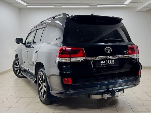 Toyota Land Cruiser 200 Series Рестайлинг 2 с пробегом 2018 года, цена 7 400 000 рублей, 138744 км, внедорожник, Автокод Объявления