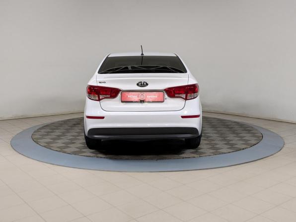 Kia Rio III Рестайлинг с пробегом 2016 года, цена 899 900 рублей, 199700 км, седан, Автокод Объявления