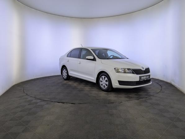 Skoda Rapid I Рестайлинг с пробегом 2019 года, цена 950 000 рублей, 128043 км, лифтбек, Автокод Объявления