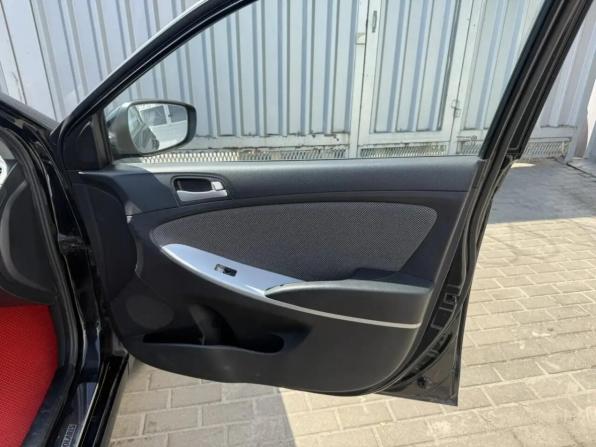 Hyundai Solaris I с пробегом 2012 года, цена 699 000 рублей, 155585 км, седан, Автокод Объявления