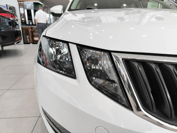 Skoda Octavia III (A7) Рестайлинг с пробегом 2019 года, цена 1 750 000 рублей, 74445 км, лифтбек, Автокод Объявления
