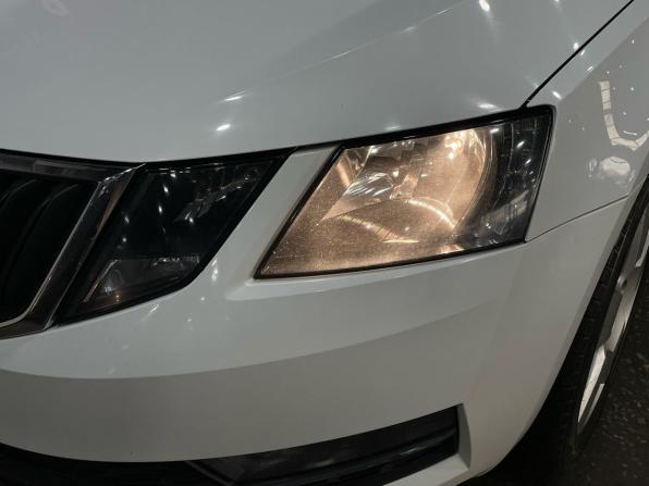Skoda Octavia III (A7) Рестайлинг с пробегом 2020 года, цена 1 570 000 рублей, 110000 км, лифтбек, Автокод Объявления