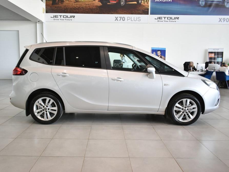 Opel Zafira C Москва  - изображение 8