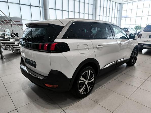Peugeot 5008 II с пробегом 2020 года, цена 1 850 000 рублей, 199353 км, внедорожник, Автокод Объявления