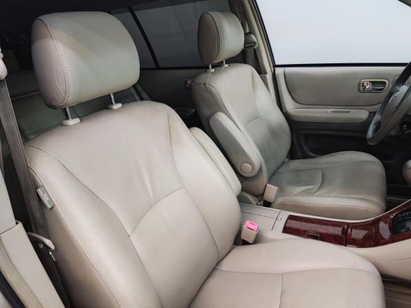 Toyota Highlander I (XU20) Рестайлинг с пробегом 2004 года, цена 1 150 000 рублей, 281987 км, внедорожник, Автокод Объявления