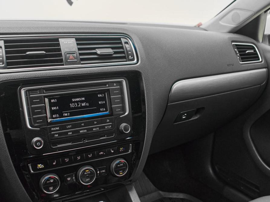 Volkswagen Jetta VI Рестайлинг Екатеринбург  - изображение 16