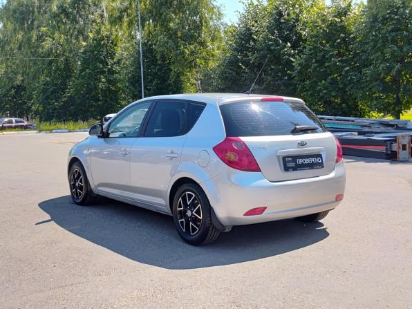 Kia Ceed I с пробегом 2009 года, цена 570 000 рублей, 240000 км, хэтчбек, Автокод Объявления