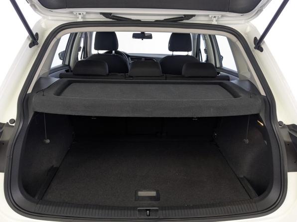 Volkswagen Tiguan II Рестайлинг с пробегом 2021 года, цена 2 590 000 рублей, 73888 км, внедорожник, Автокод Объявления
