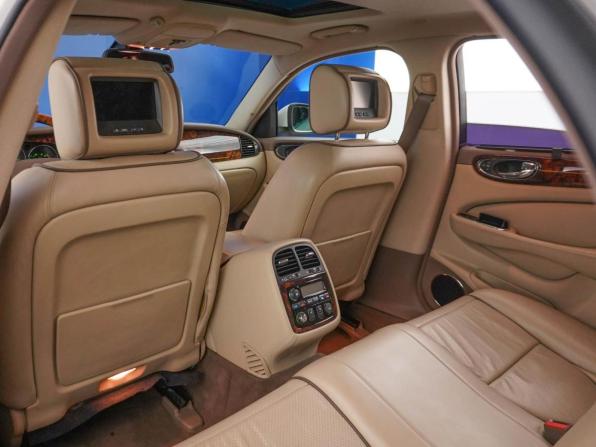 Jaguar XJ III (X350/X358) с пробегом 2009 года, цена 1 849 985 рублей, 159029 км, седан, Автокод Объявления