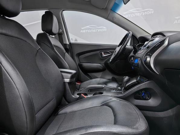 Hyundai ix35 I Рестайлинг с пробегом 2014 года, цена 1 650 000 рублей, 178000 км, внедорожник, Автокод Объявления