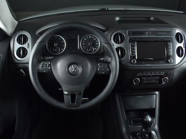 Volkswagen Tiguan I Рестайлинг с пробегом 2011 года, цена 1 299 995 рублей, 198303 км, внедорожник, Автокод Объявления