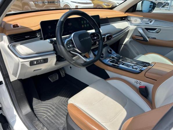 JETOUR X70+ I Рестайлинг с пробегом 2023 года, цена 2 300 000 рублей, 4700 км, внедорожник, Автокод Объявления