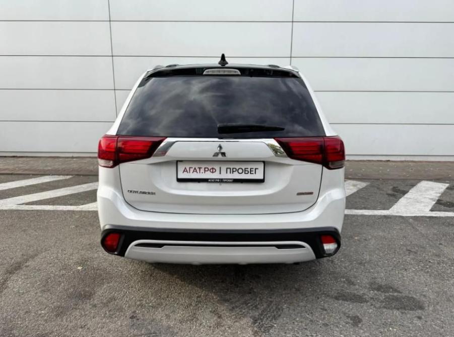 Mitsubishi Outlander III Рестайлинг 3 Ставрополь  - изображение 6
