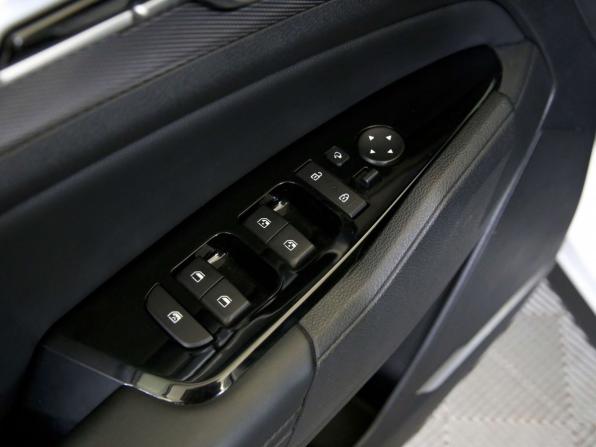 Kia Sportage V с пробегом 2022 года, цена 3 055 000 рублей, 77110 км, внедорожник, Автокод Объявления