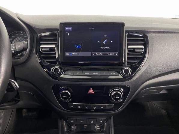 Hyundai Solaris II Рестайлинг с пробегом 2020 года, цена 1 690 000 рублей, 91446 км, седан, Автокод Объявления