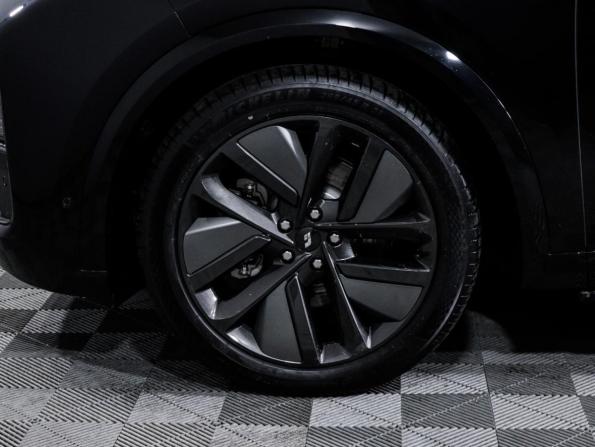 Li Auto (Lixiang) L9 I с пробегом 2023 года, цена 6 700 000 рублей, 16500 км, внедорожник, Автокод Объявления