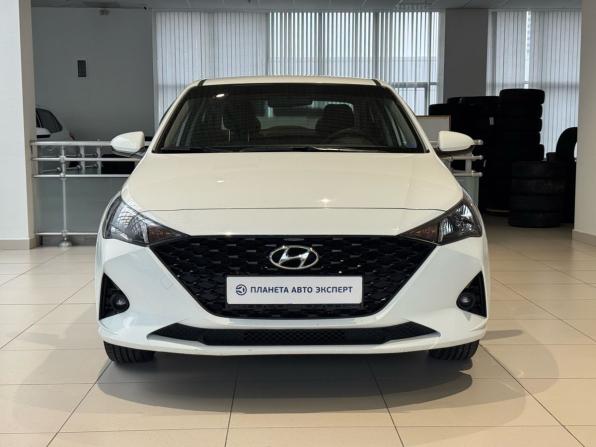 Hyundai Solaris II Рестайлинг с пробегом 2020 года, цена 1 375 000 рублей, 74416 км, седан, Автокод Объявления