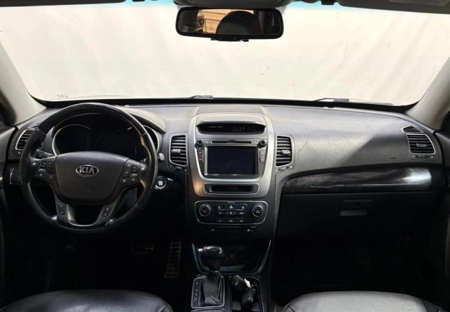 Kia Sorento II Рестайлинг с пробегом 2018 года, цена 1 750 000 рублей, 181372 км, внедорожник, Автокод Объявления