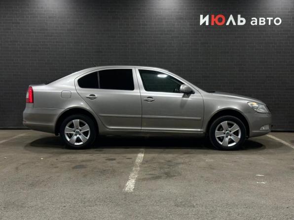 Skoda Octavia II (A5) Рестайлинг с пробегом 2012 года, цена 800 000 рублей, 263911 км, лифтбек, Автокод Объявления