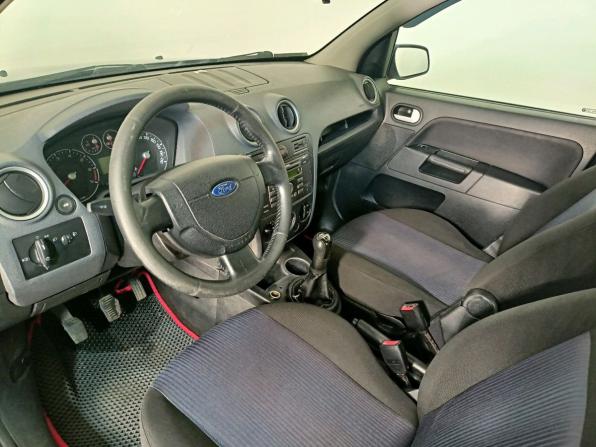 Ford Fusion I Рестайлинг с пробегом 2007 года, цена 285 000 рублей, 262000 км, хэтчбек, Автокод Объявления