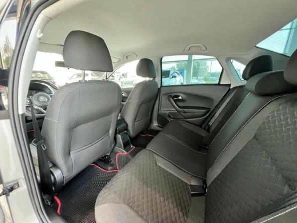Volkswagen Polo V Рестайлинг с пробегом 2018 года, цена 1 295 000 рублей, 157896 км, седан, Автокод Объявления