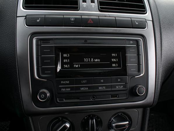 Volkswagen Polo V Рестайлинг с пробегом 2019 года, цена 1 515 000 рублей, 88382 км, седан, Автокод Объявления