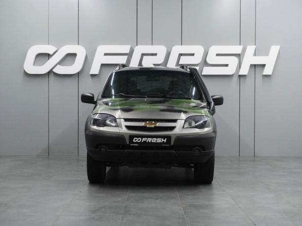 Chevrolet Niva I Рестайлинг с пробегом 2017 года, цена 849 000 рублей, 127345 км, внедорожник, Автокод Объявления