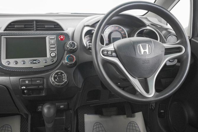 Honda Fit II с пробегом 2009 года, цена 799 000 рублей, 142000 км, хэтчбек, Автокод Объявления